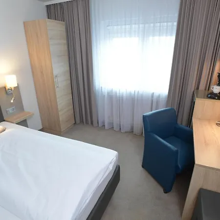 Krone 4* Niefern-Öschelbronn