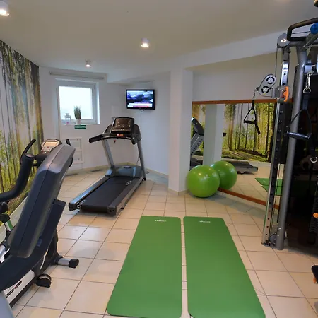 Krone 4* ニーフェルン・エーシェルブロン