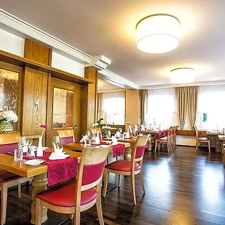 Krone 4* Niefern-Öschelbronn